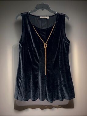Maria Gabrielle Women’s. Black Velvet Sleeveless Tank Top w/Gold Chain Accent-XL